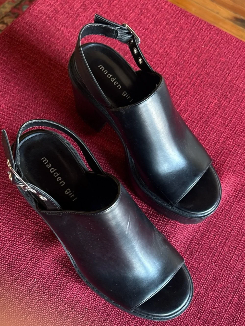 Madden Girl bold black